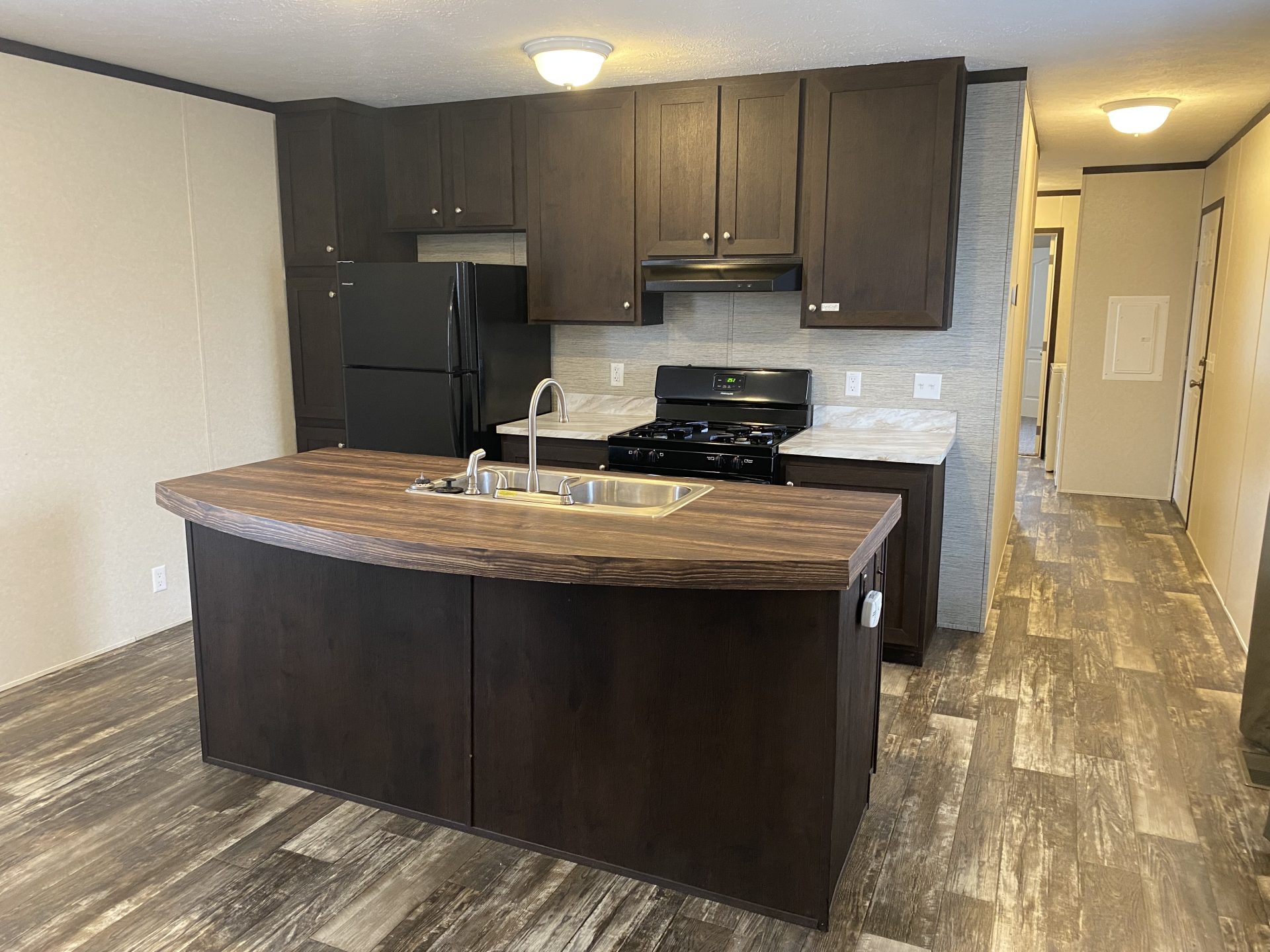 59202 Dawn New Haven MI 48048