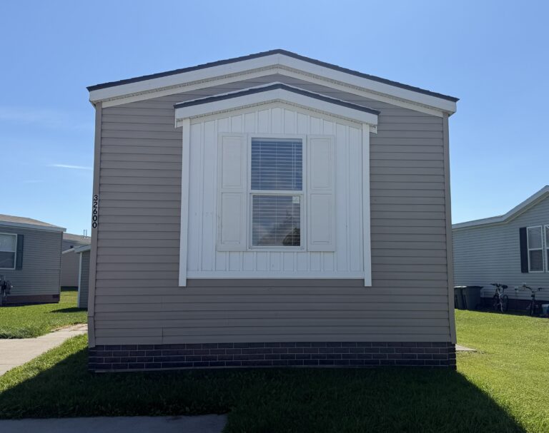 Photograph of 32600 Cary Lane, 0033